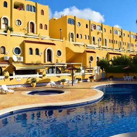Bungalo En Primera Linea De La Playa Apartment